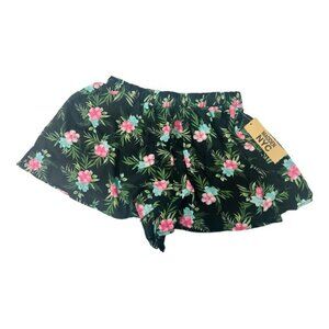 Women’s Black Floral Shorts Size Medium